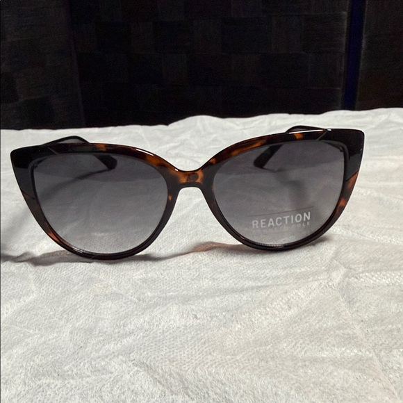 Kenneth Cole Reaction Brown Cat-Eye Sunglasses - Picture 1 of 3